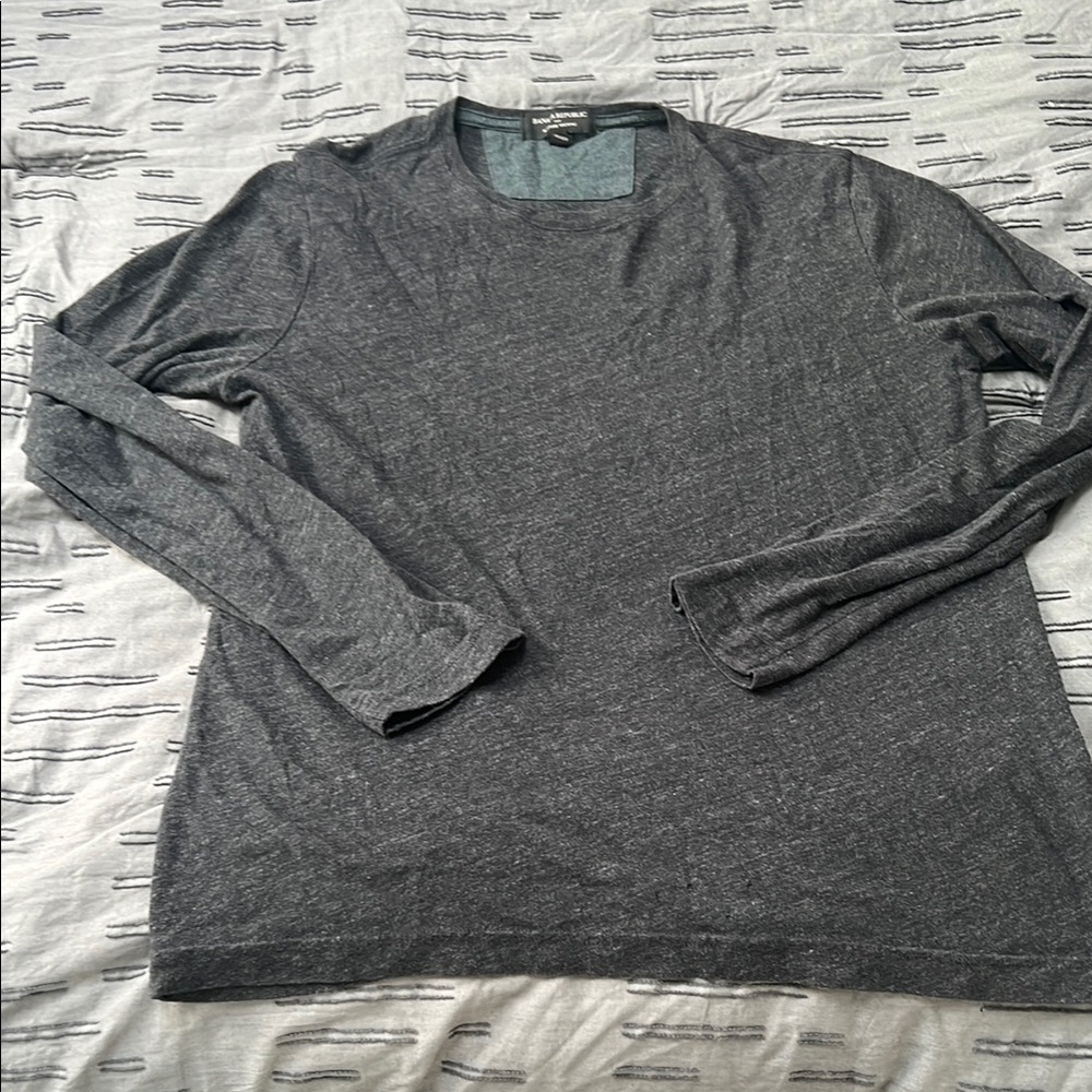 Banana Republic Charcoal Moisture-Wicking Tee